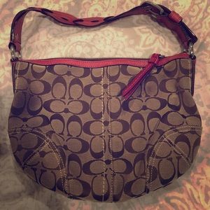Coach signature hobo shoulder bag/matching wallet